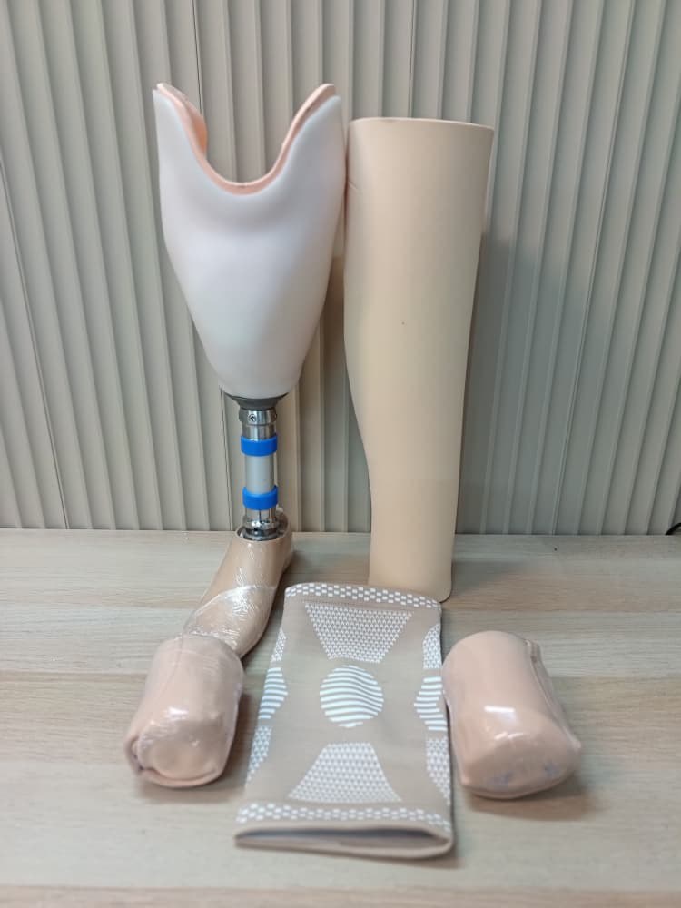 Set kaki palsu bawah lutut Pakej Basic bersama pelite liner, cover dan aksesori