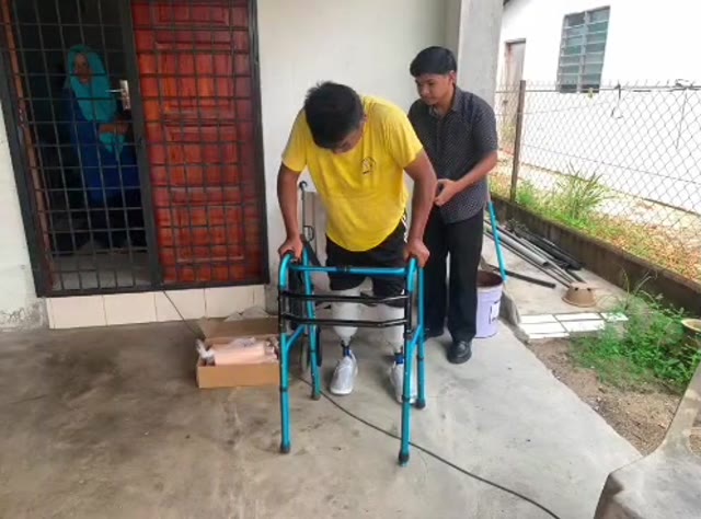 Sesi bersama pengguna kaki palsu